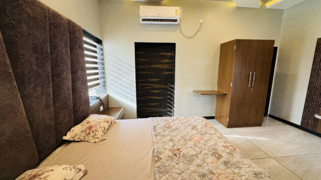 Sunway Deluxe Room with Cozy Ambience - Image 3