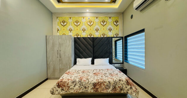 Luxury Couple Room